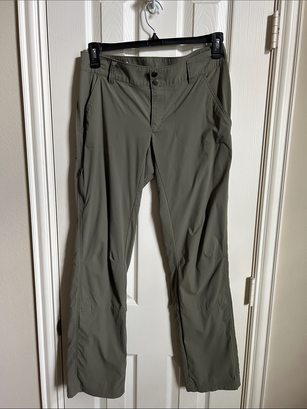 Columbia Women's Olive Green Cargo Pants